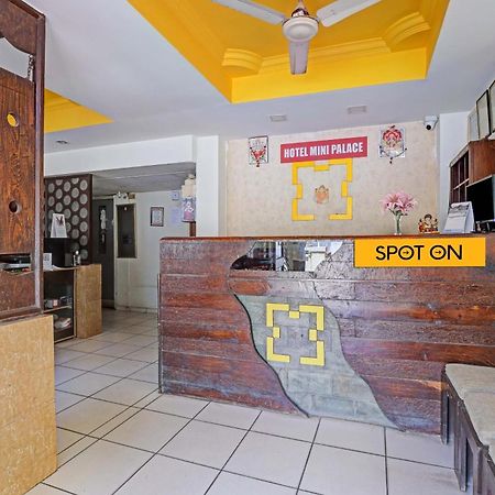 Oyo Flagship 80463 Hotel Mini Palace Vadodara Kültér fotó